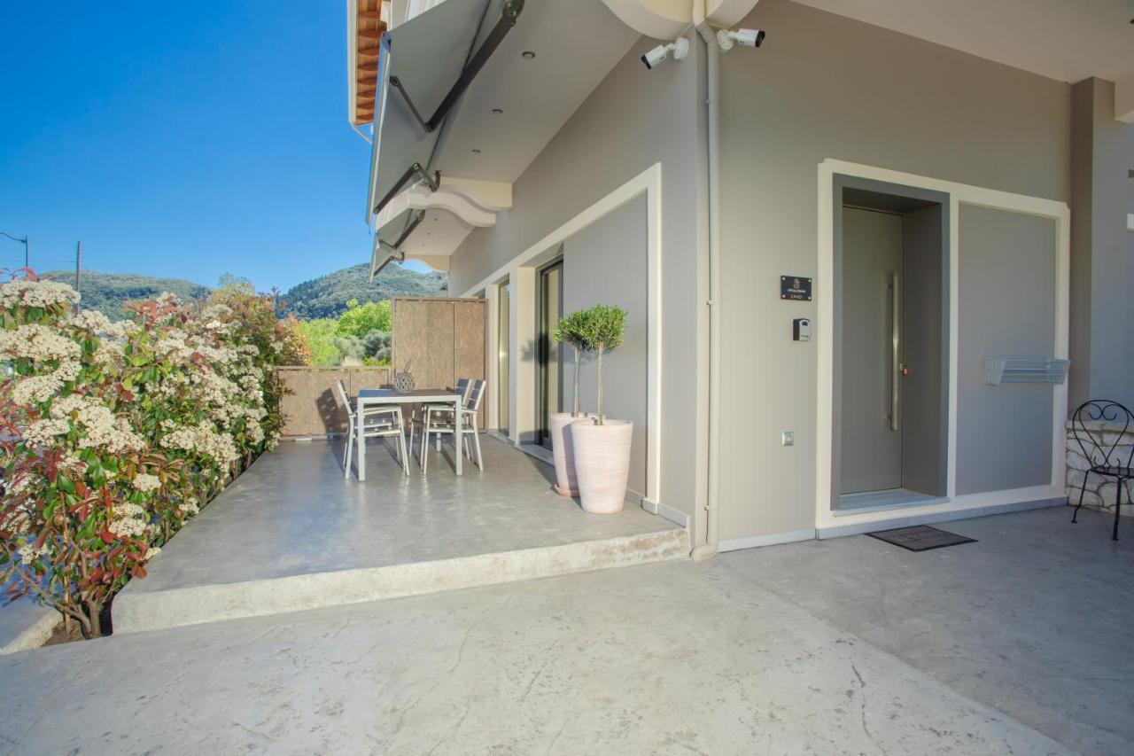 Apollonian Luxury Apartments Vasiliki  Bagian luar foto